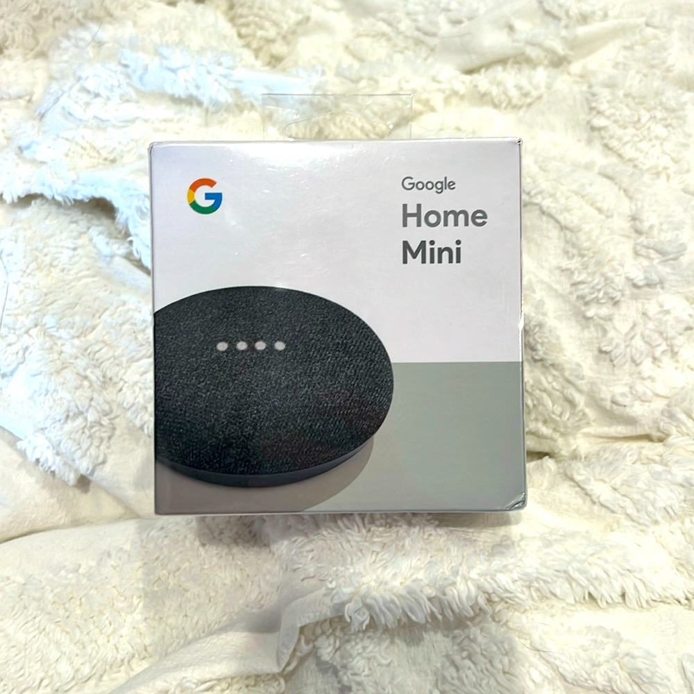 Google, home mini , new with tags